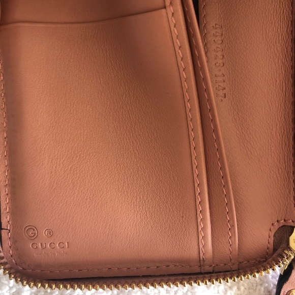 Gucci Microguccissima Zip Around Leather Wallet - Picture 8 of 8